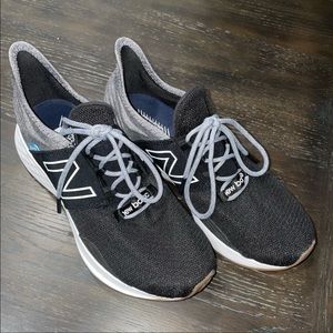 Womens new balance sneakers in great condition!